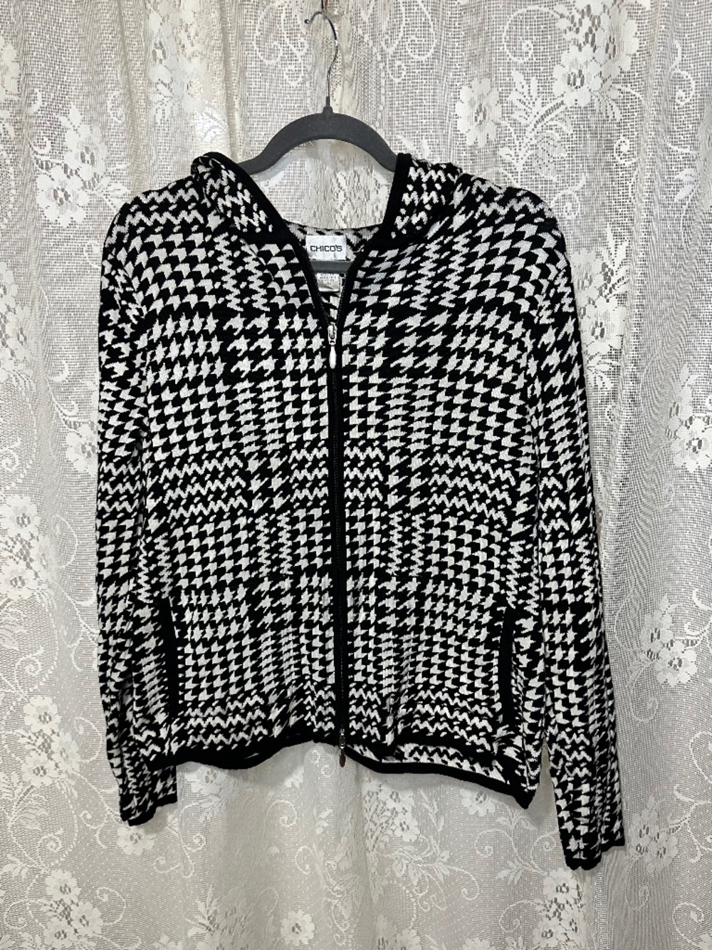 Chico's Black & White Houndstooth Full Zip Hooded Cardigan Sweater-Size 1 (Med)